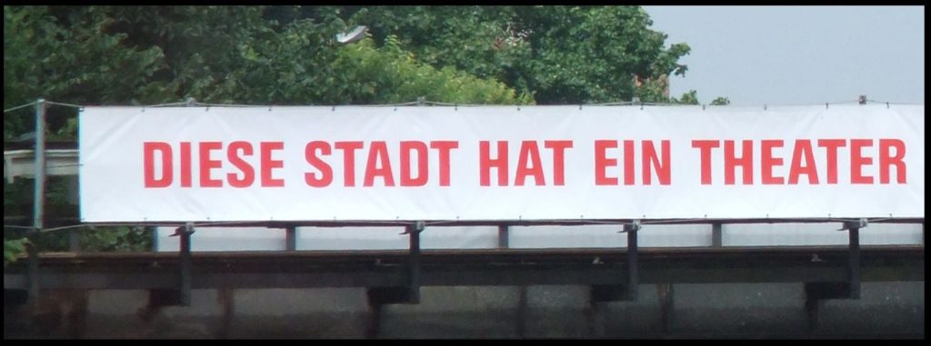 diese stadt hat ein theater